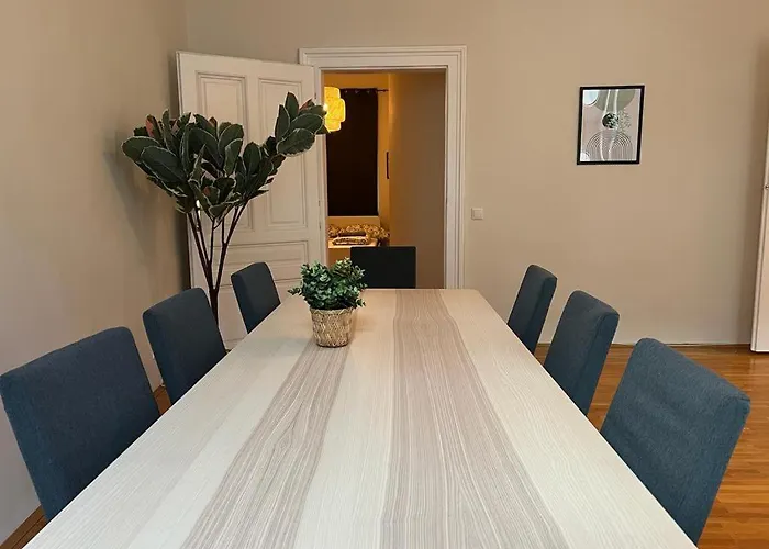 Apartment 90 M2 Spacious With Free Parking Vienna