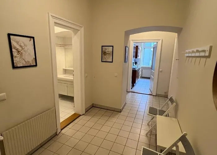 Apartment 90 M2 Spacious With Free Parking Vienna
